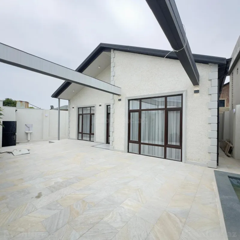 3 otaqlı Həyət evi 110 m² Şüvəlan Satılır