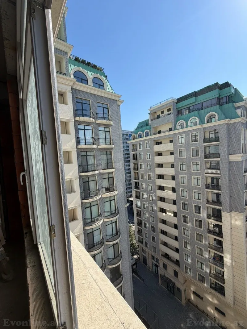 Satılır 4 otaqlı Mənzil Yeni tikili 241 m² Nəsimi r. - şəkil 14