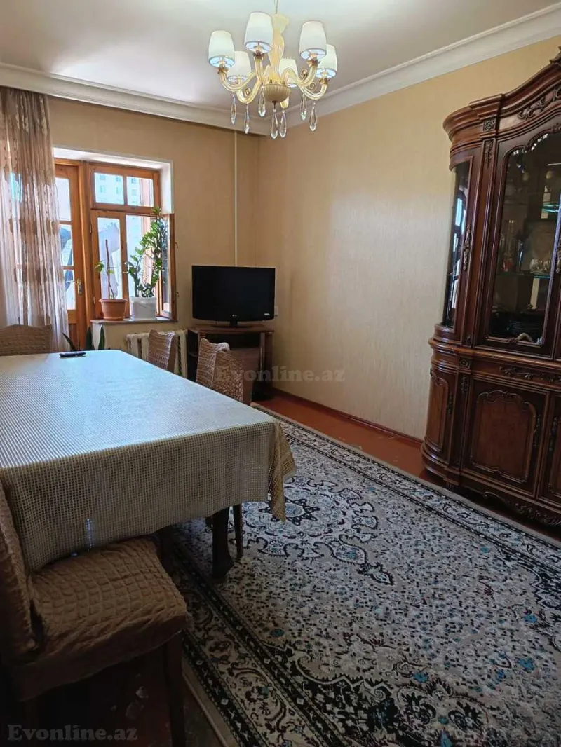 Satılır 4 otaqlı Mənzil Köhnə tikili 87 m² Azadlıq prospekti m. - şəkil 6