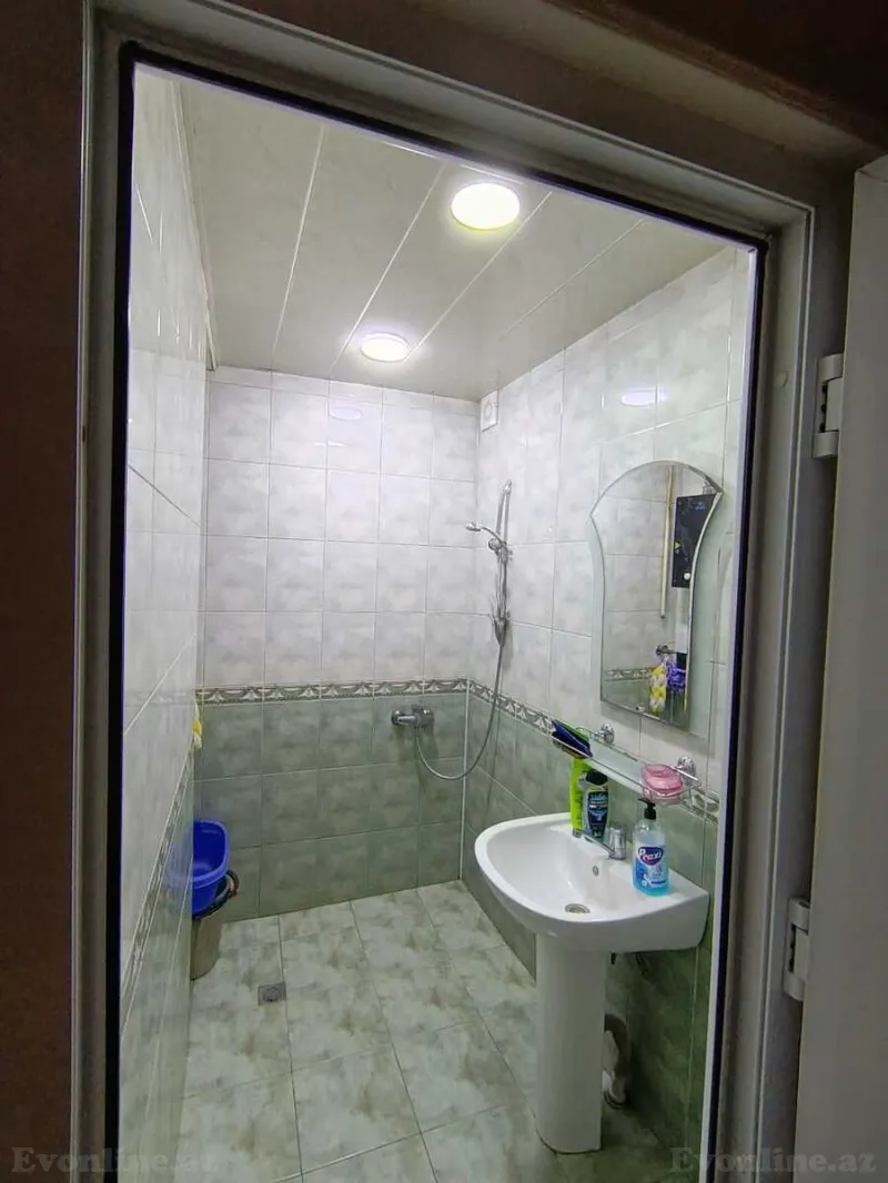 Satılır 4 otaqlı Mənzil Köhnə tikili 87 m² Azadlıq prospekti m. - şəkil 17