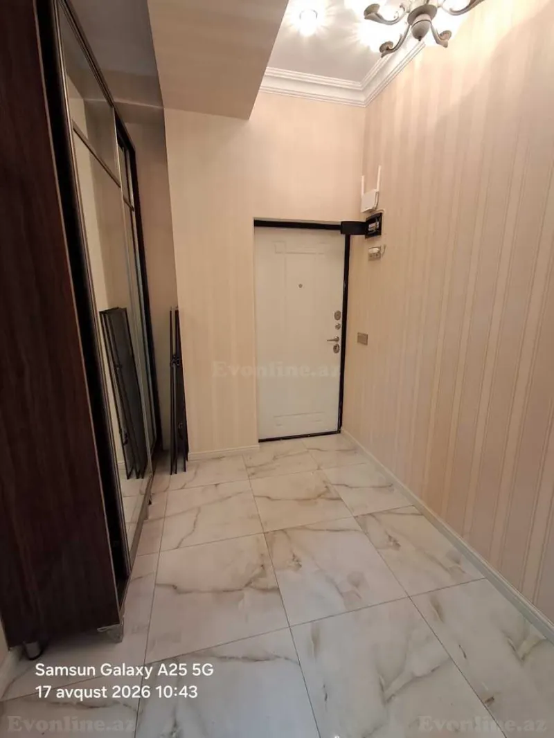 2 otaqlı Mənzil 65 m² Bakıxanov Kirayə verilir