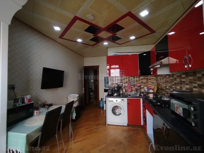 2 otaqlı Mənzil 55 m² Neftçilər m. Kirayə verilir