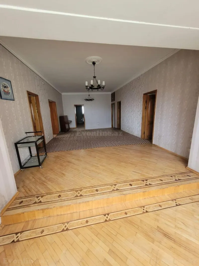 Satılır 12 otaqlı Həyət evi 500 m² Nəsimi m. - şəkil 9