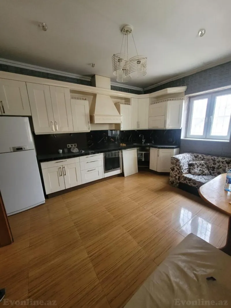 Satılır 12 otaqlı Həyət evi 500 m² Nəsimi m. - şəkil 17