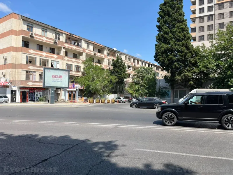Satılır 2 otaqlı Mənzil Köhnə tikili 65 m² Memar Əcəmi m. - şəkil 2