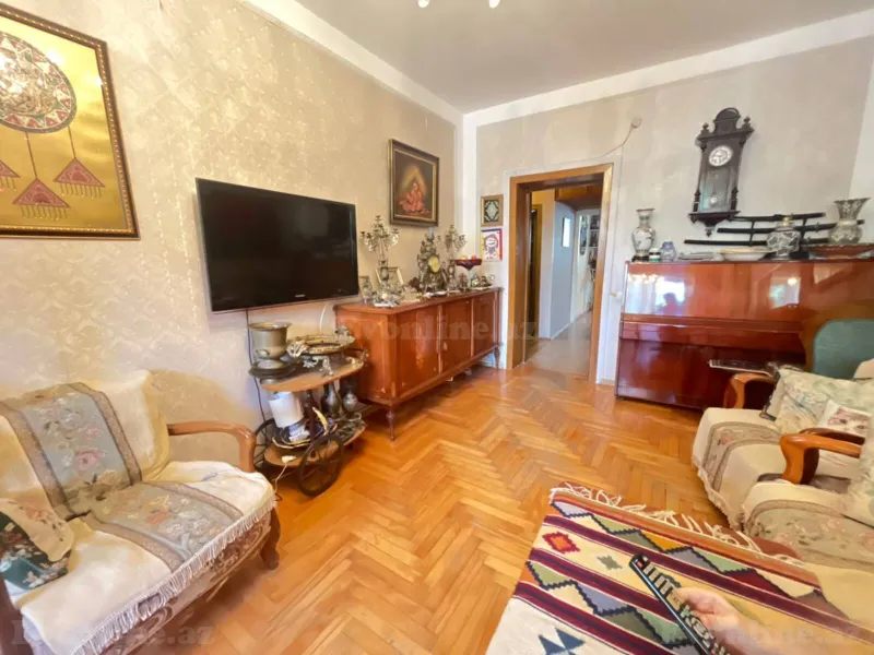 Satılır 2 otaqlı Mənzil Köhnə tikili 65 m² Memar Əcəmi m. - şəkil 3