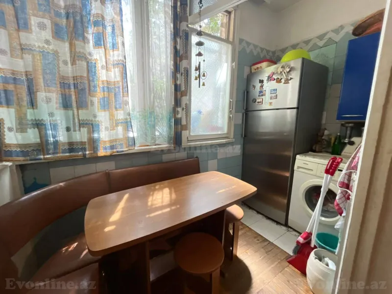 Satılır 2 otaqlı Mənzil Köhnə tikili 65 m² Memar Əcəmi m. - şəkil 12