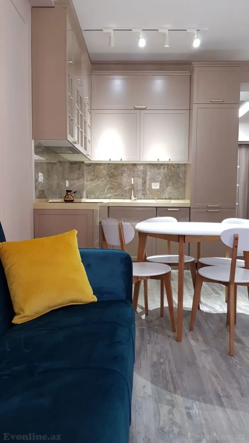 Kirayə verilir 2 otaqlı Mənzil Yeni tikili 70 m² Xətai r. - şəkil 3