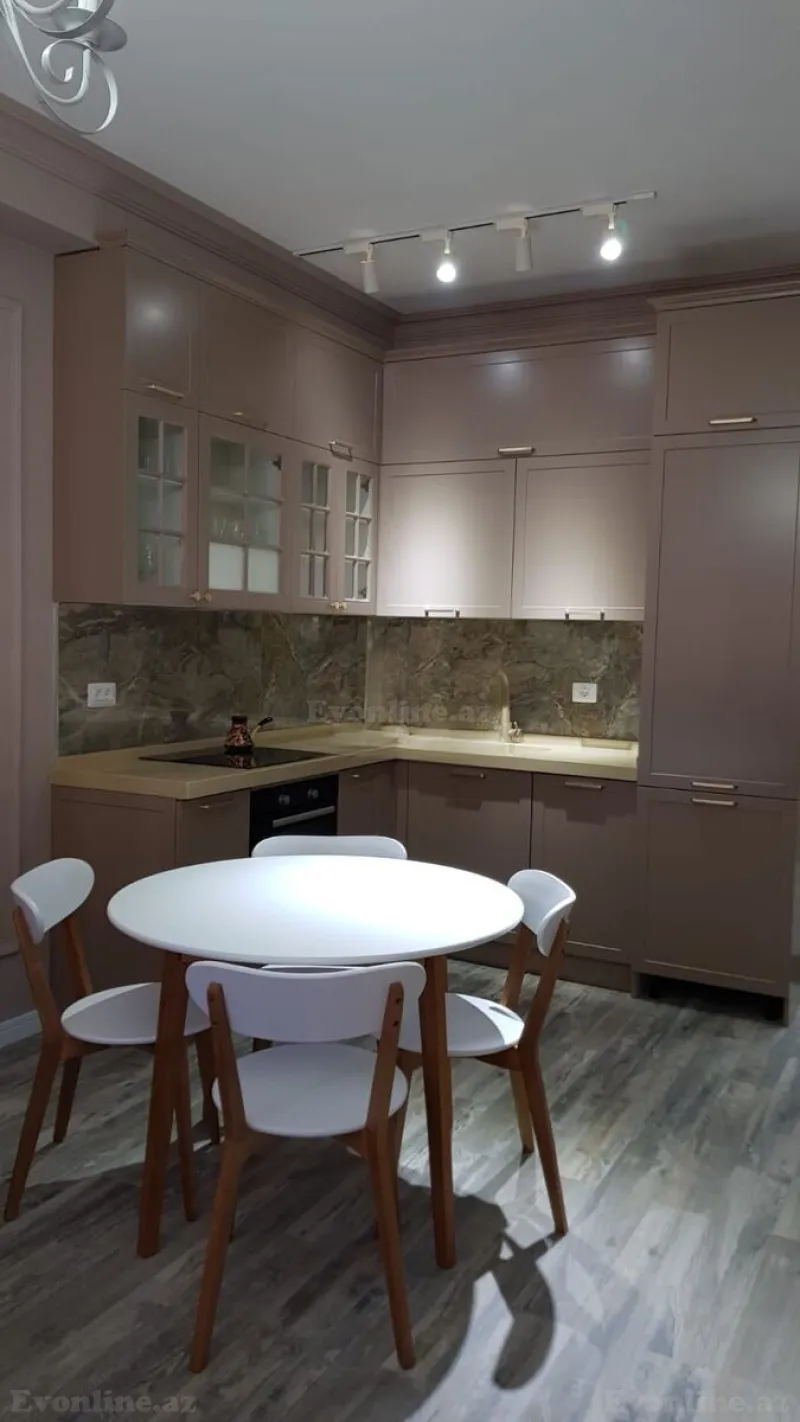 Kirayə verilir 2 otaqlı Mənzil Yeni tikili 70 m² Xətai r. - şəkil 4