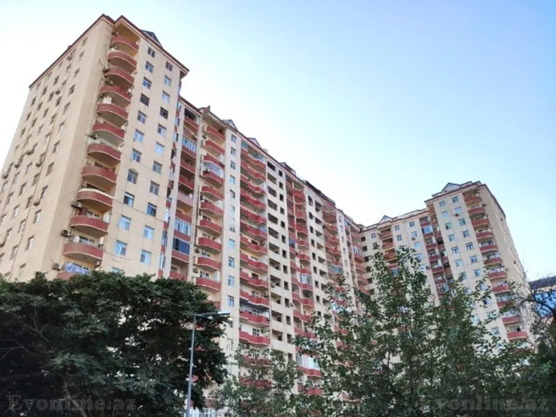 Bakı, Nərimanov r., Nəriman Nərimanov m.da 4 otaqlı mənzil satılır