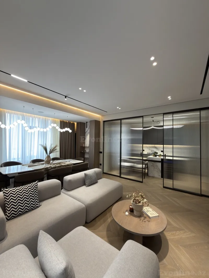 2 otaqlı Mənzil 70 m² Elmlər Akademiyası m. Kirayə verilir