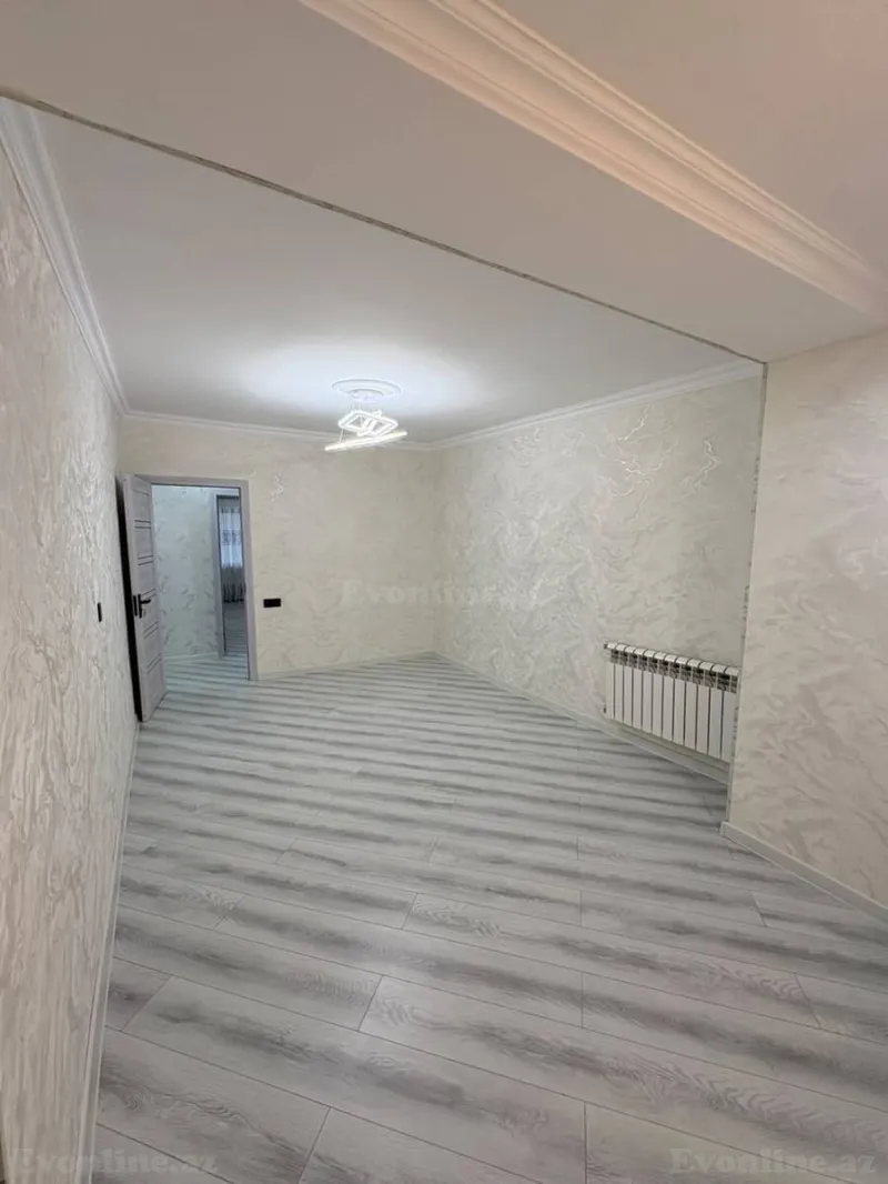 Satılır 2 otaqlı Mənzil Köhnə tikili 55 m² Neftçilər m. - şəkil 2