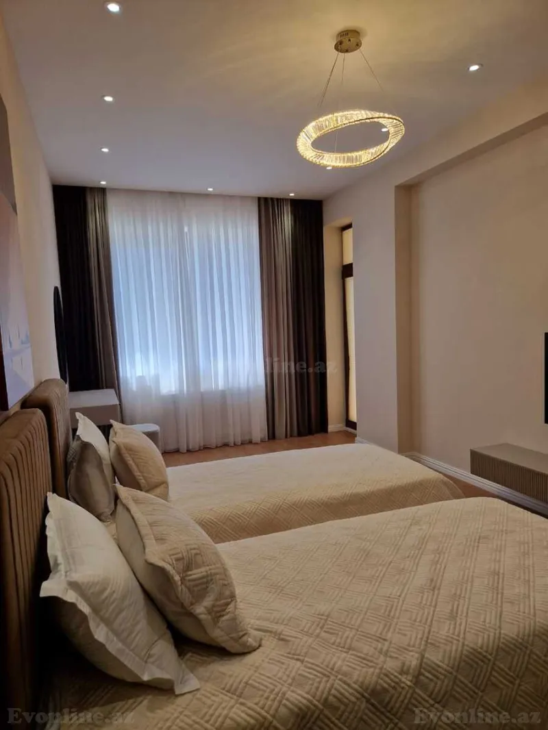 Kirayə verilir 3 otaqlı Mənzil Yeni tikili 180 m² Nizami m. - şəkil 18