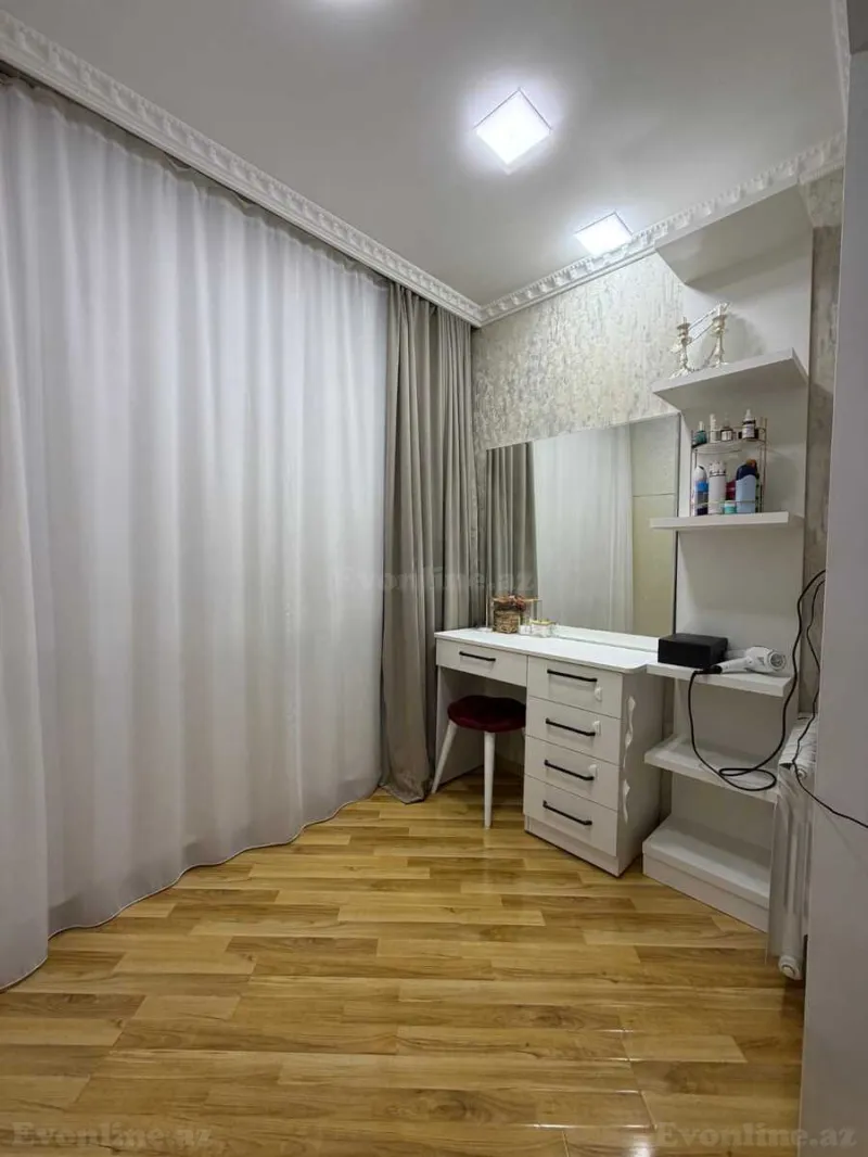 Satılır 3 otaqlı Mənzil Köhnə tikili 70 m² Neftçilər m. - şəkil 8