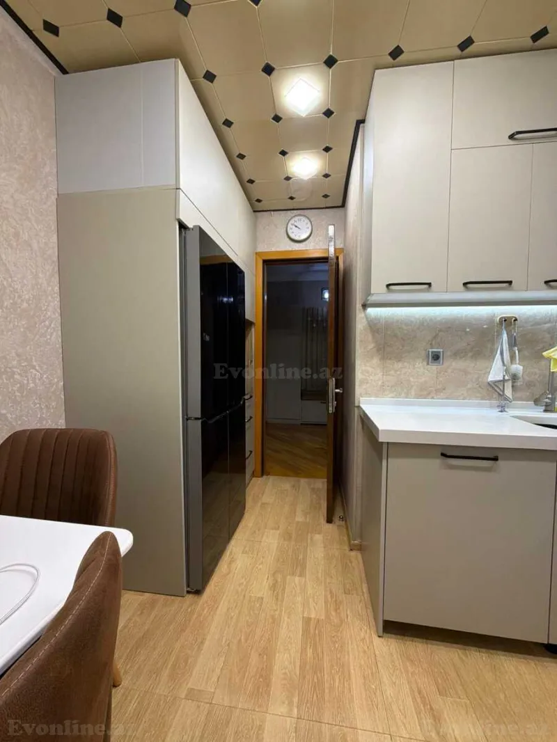 Satılır 3 otaqlı Mənzil Köhnə tikili 70 m² Neftçilər m. - şəkil 14
