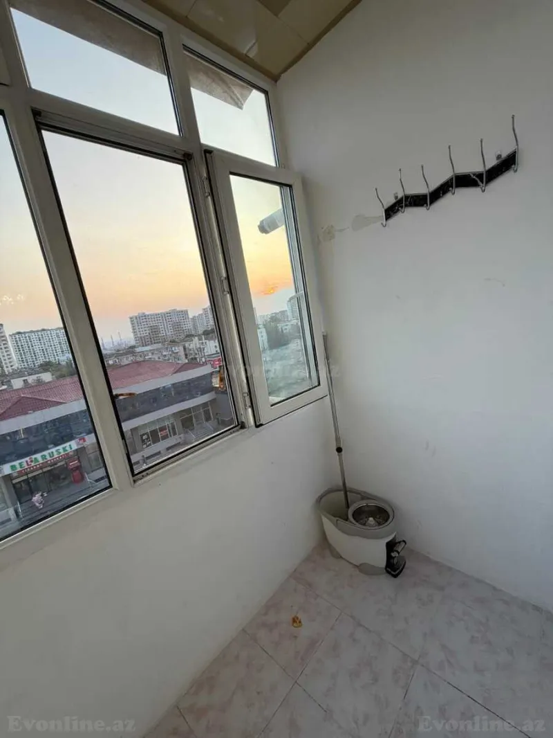Satılır 3 otaqlı Mənzil Köhnə tikili 70 m² Neftçilər m. - şəkil 23