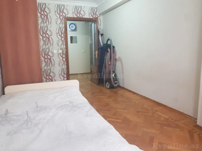 Kirayə verilir 3 otaqlı Mənzil Köhnə tikili 105 m² Nəriman Nərimanov m. - şəkil 13