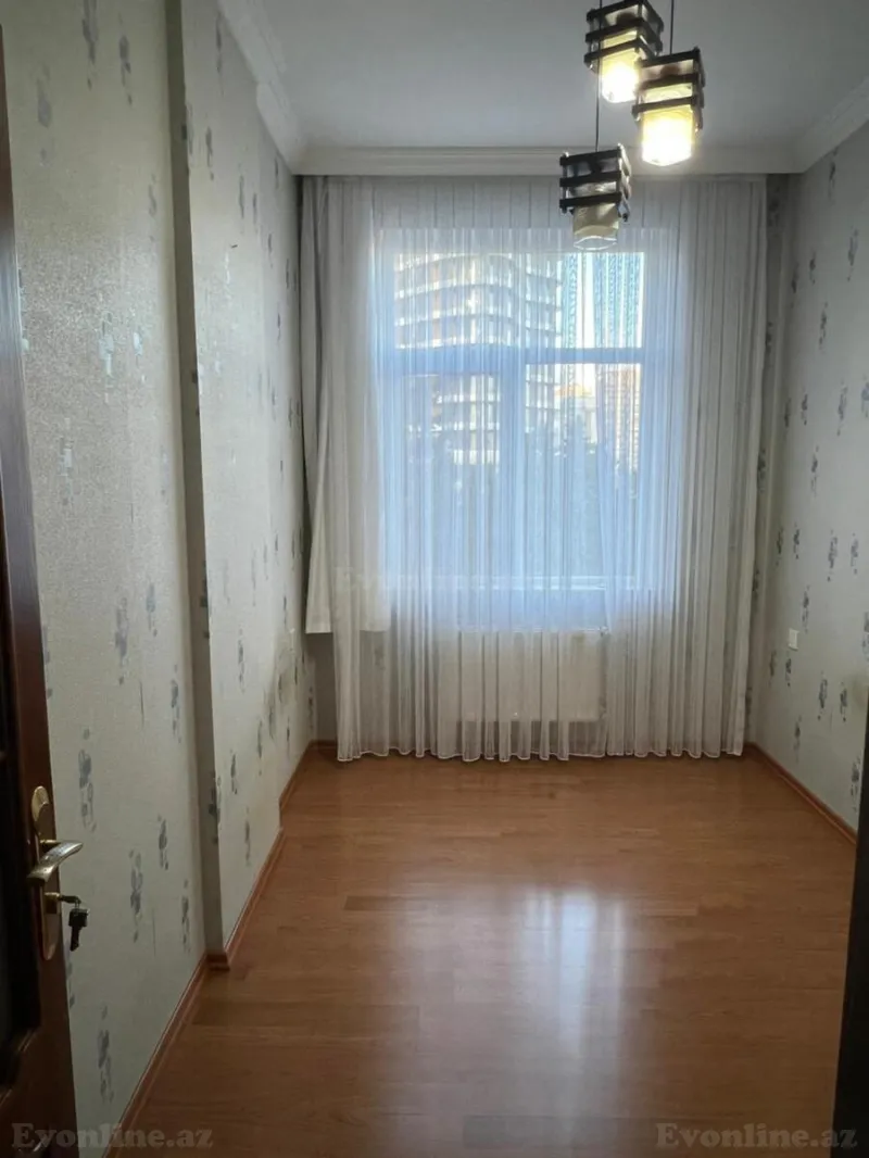 Satılır 3 otaqlı Mənzil Yeni tikili 105 m² Gənclik m. - şəkil 5