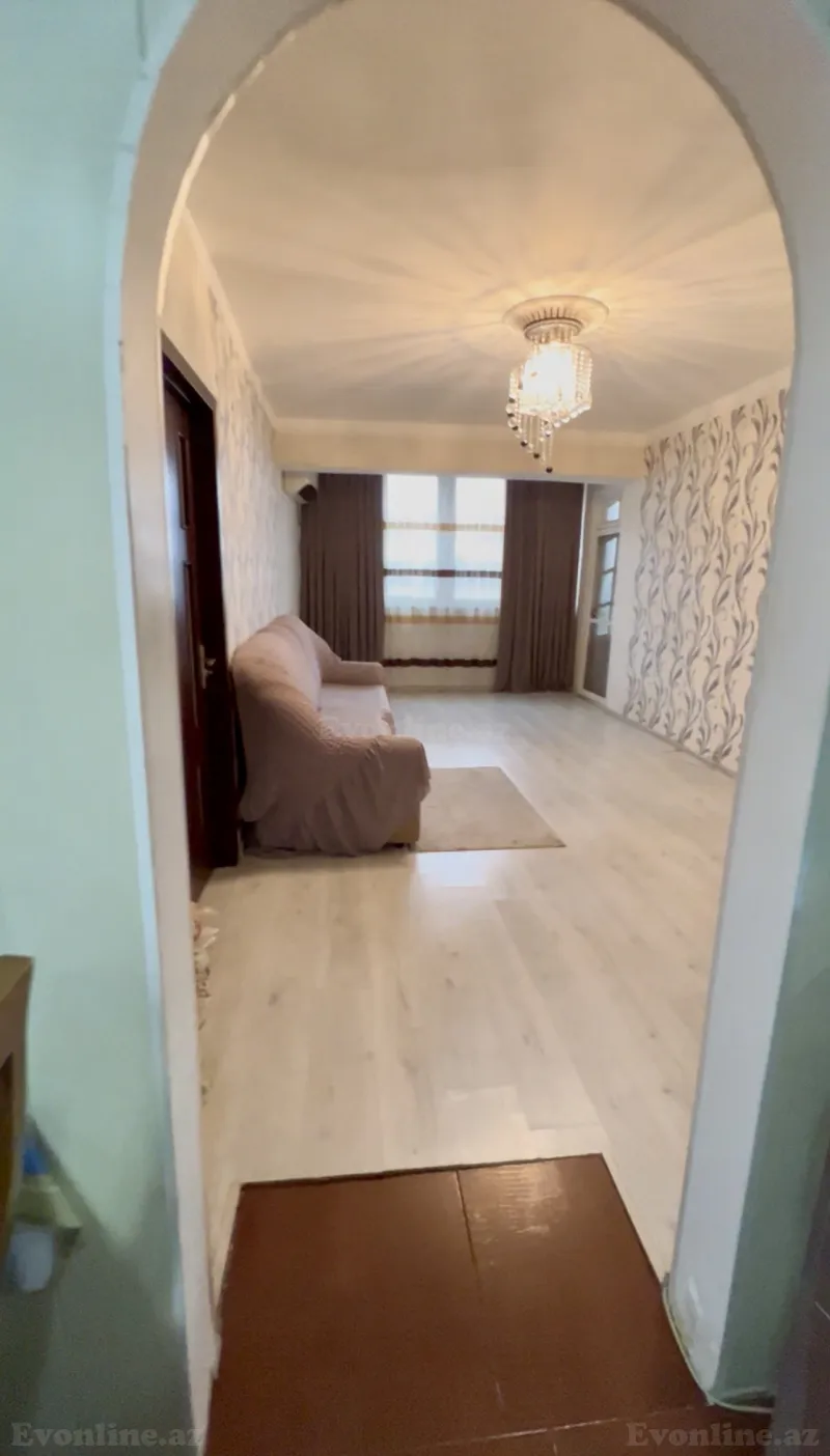 Satılır 3 otaqlı Mənzil Köhnə tikili 65 m² Gənclik m. - şəkil 3