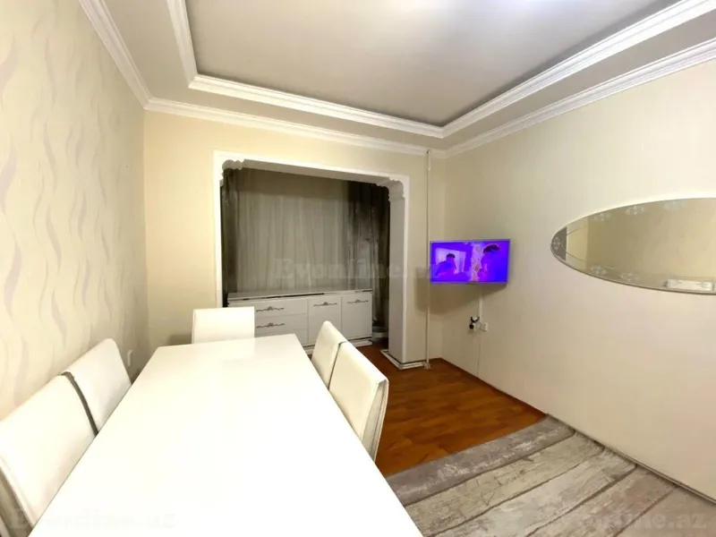 Satılır 2 otaqlı Mənzil Köhnə tikili 65 m² Həzi Aslanov m.