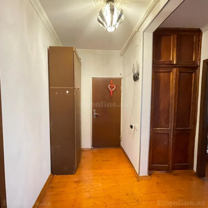 Kirayə verilir 3 otaqlı Mənzil Köhnə tikili 80 m² Bakıxanov - şəkil 16