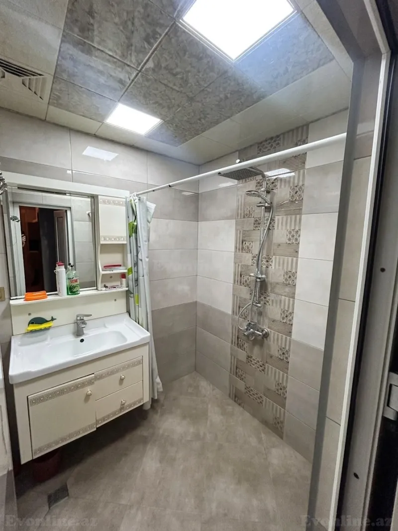 Satılır 3 otaqlı Mənzil Köhnə tikili 66 m² Yeni Günəşli - şəkil 4