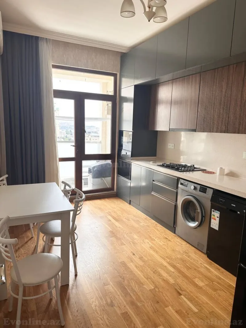Kirayə verilir 2 otaqlı Mənzil Yeni tikili 80 m² İnşaatçılar m. - şəkil 5