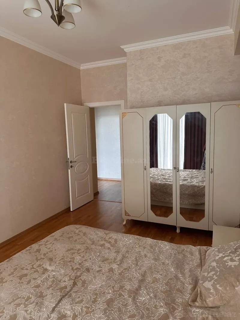 Kirayə verilir 2 otaqlı Mənzil Yeni tikili 80 m² İnşaatçılar m. - şəkil 12