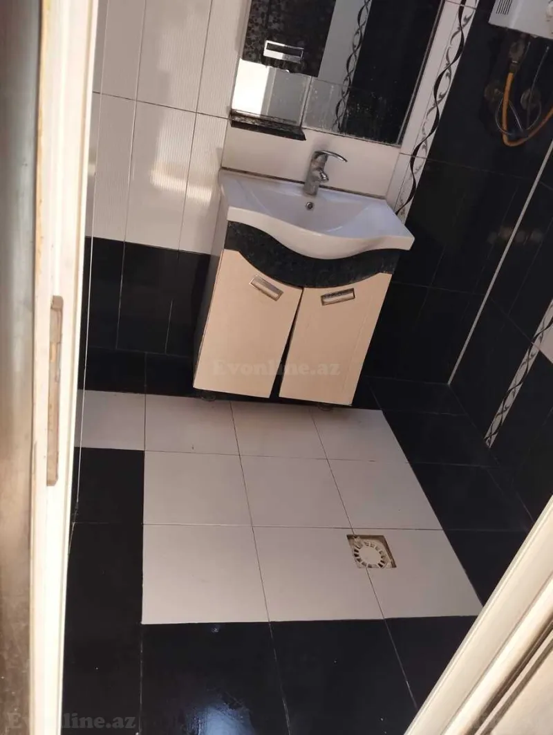Kirayə verilir 3 otaqlı Mənzil Köhnə tikili 100 m² Elmlər Akademiyası m. - şəkil 13