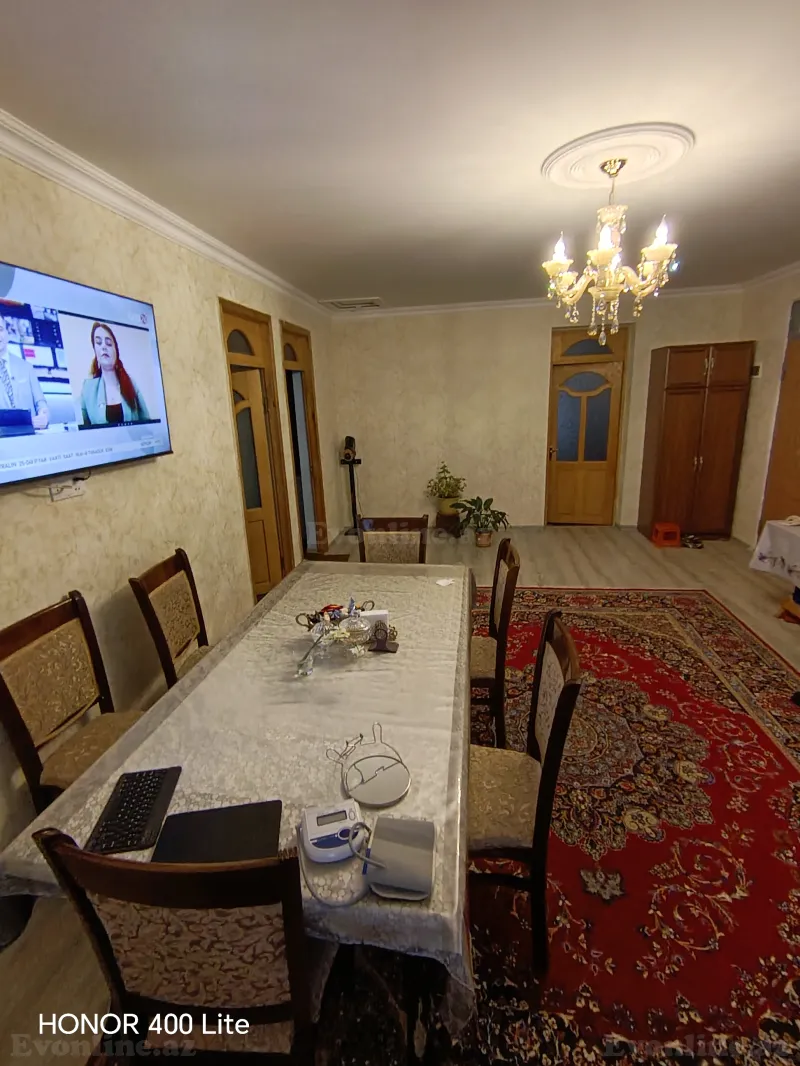7 otaqlı Həyət evi 150 m² Saray Satılır