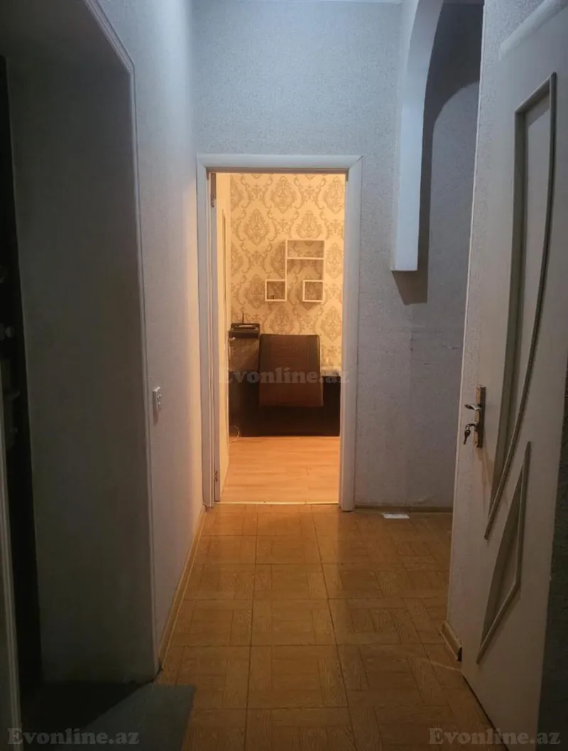 Satılır 2 otaqlı Mənzil Köhnə tikili 45 m² Gənclik m. - şəkil 4