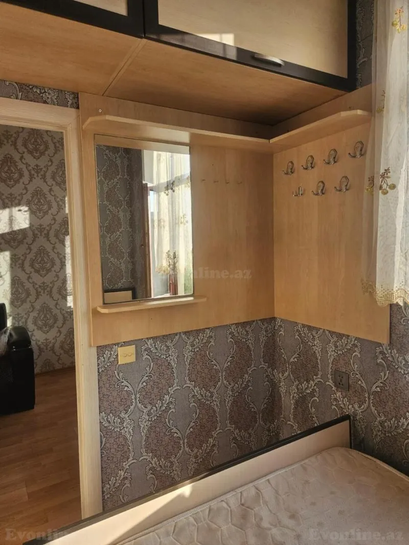 Satılır 2 otaqlı Mənzil Köhnə tikili 45 m² Gənclik m. - şəkil 8