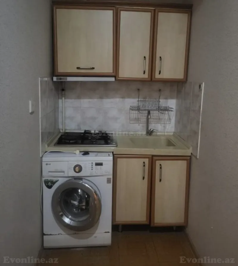 Satılır 2 otaqlı Mənzil Köhnə tikili 45 m² Gənclik m. - şəkil 12