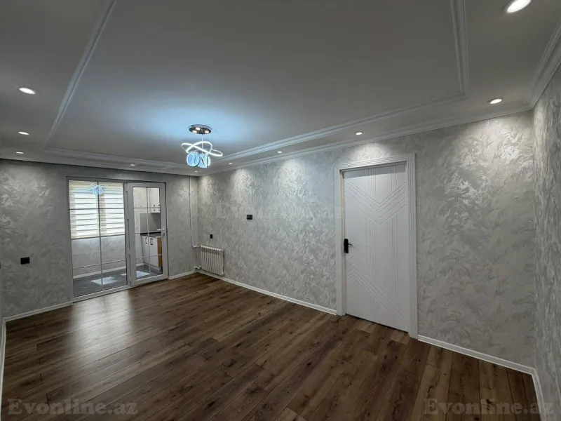 Kirayə verilir 2 otaqlı Mənzil Köhnə tikili 60 m² Neftçilər m.