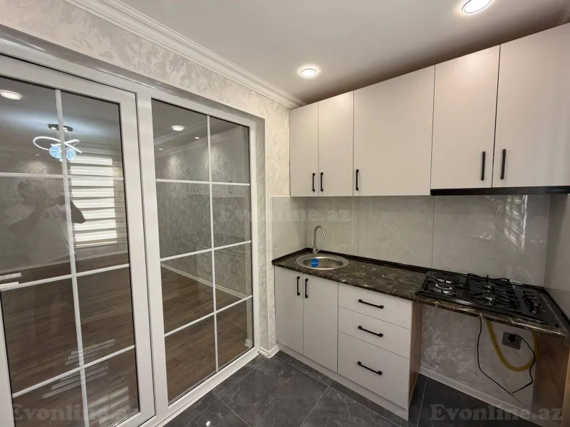 Kirayə verilir 2 otaqlı Mənzil Köhnə tikili 60 m² Neftçilər m. - şəkil 15