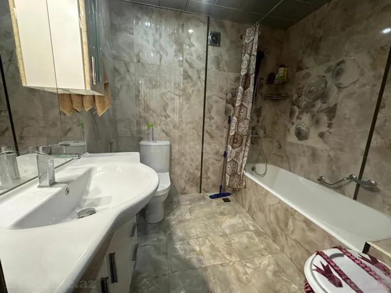 Satılır 3 otaqlı Mənzil Yeni tikili 110 m² Qara Qarayev m. - şəkil 11