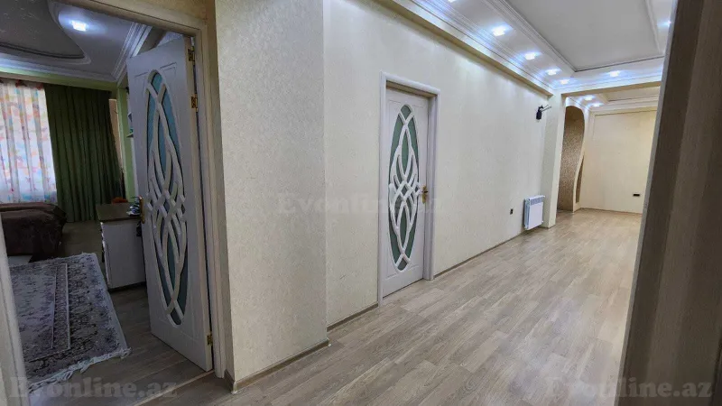 Satılır 4 otaqlı Mənzil Yeni tikili 150 m² İnşaatçılar m. - şəkil 6