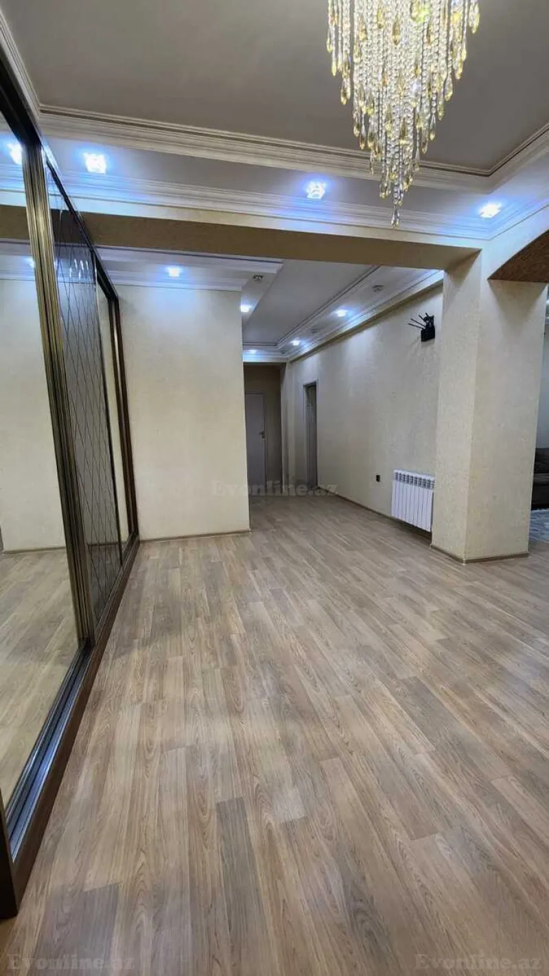 Satılır 4 otaqlı Mənzil Yeni tikili 150 m² İnşaatçılar m. - şəkil 20