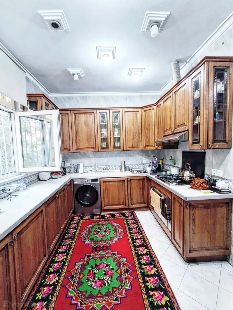 Satılır 4 otaqlı Mənzil Köhnə tikili 124 m² Sahil m. - şəkil 3