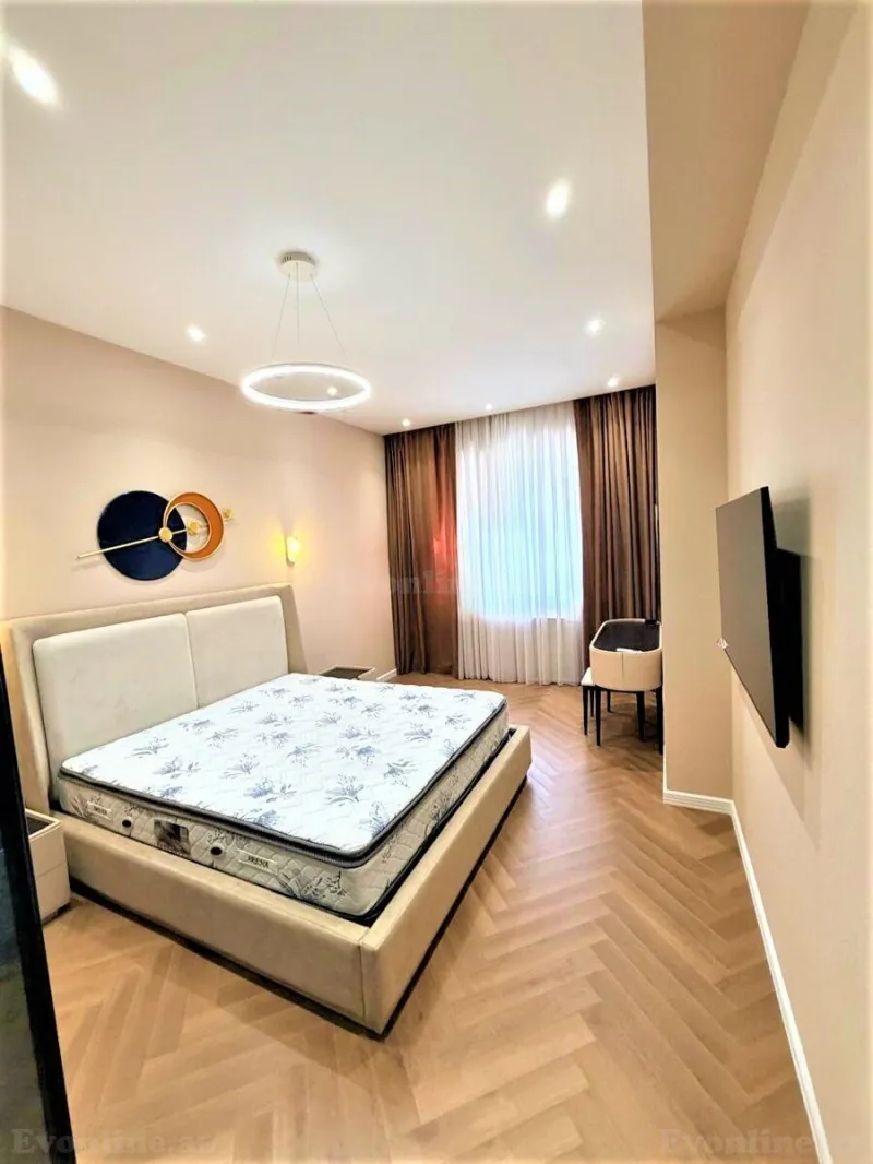 Kirayə verilir 3 otaqlı Mənzil Yeni tikili 180 m² Nizami m. - şəkil 6