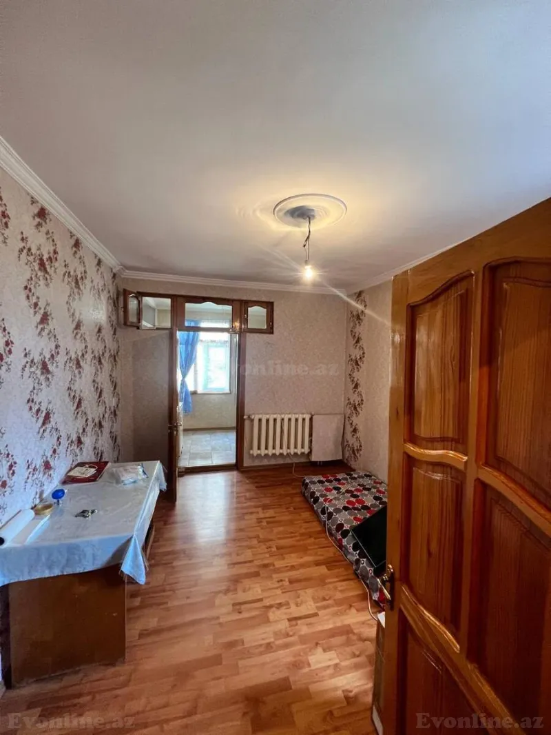 Satılır 2 otaqlı Mənzil Köhnə tikili 45 m² Memar Əcəmi m.