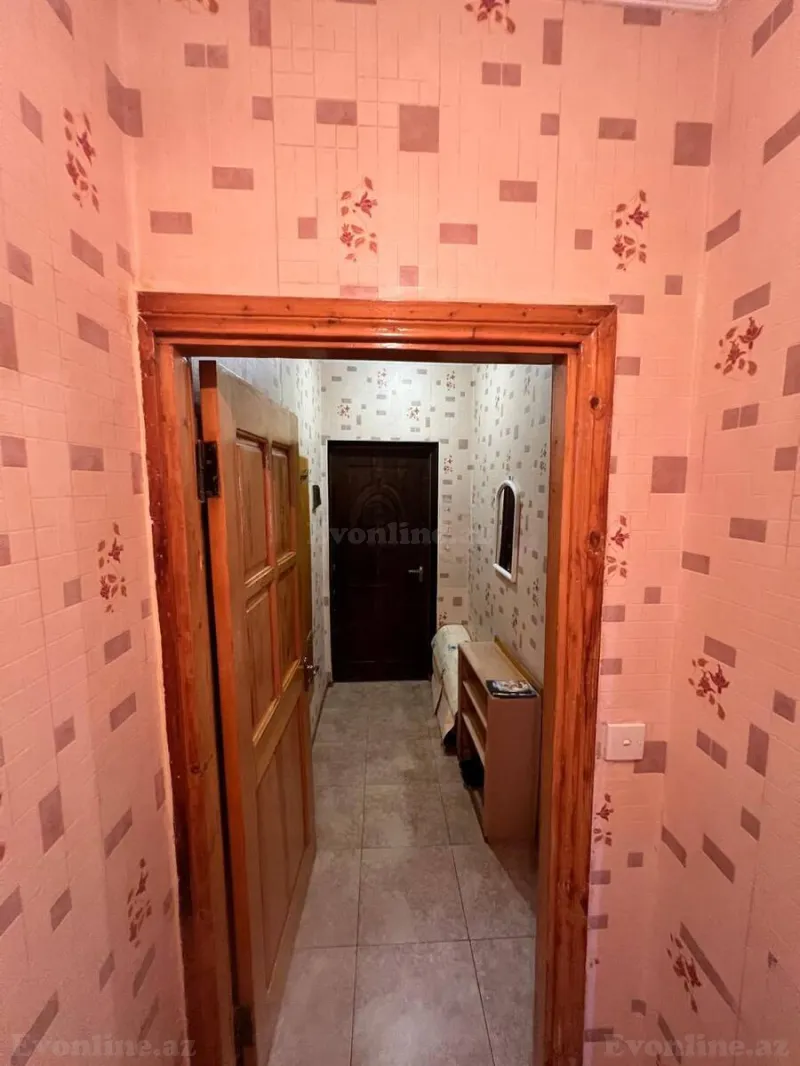 Satılır 2 otaqlı Mənzil Köhnə tikili 45 m² Memar Əcəmi m. - şəkil 3