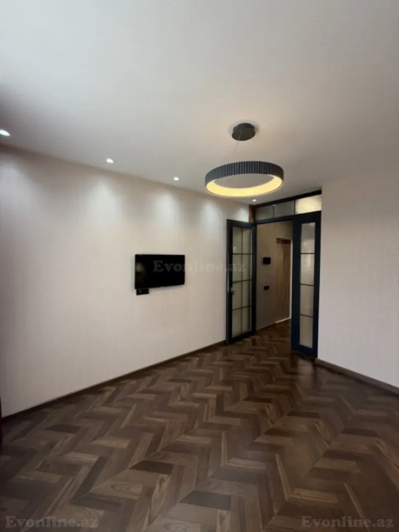 Satılır 2 otaqlı Mənzil Köhnə tikili 60 m² Xətai r. - şəkil 3