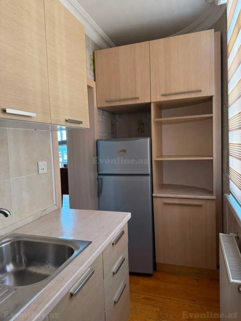 Kirayə verilir 3 otaqlı Mənzil Yeni tikili 87 m² İnşaatçılar m. - şəkil 4