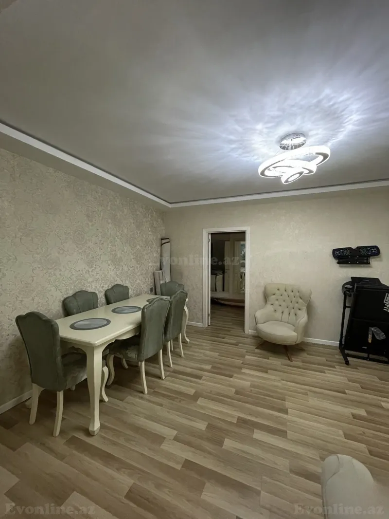Satılır 3 otaqlı Mənzil Köhnə tikili 80 m² 28 May m. - şəkil 2