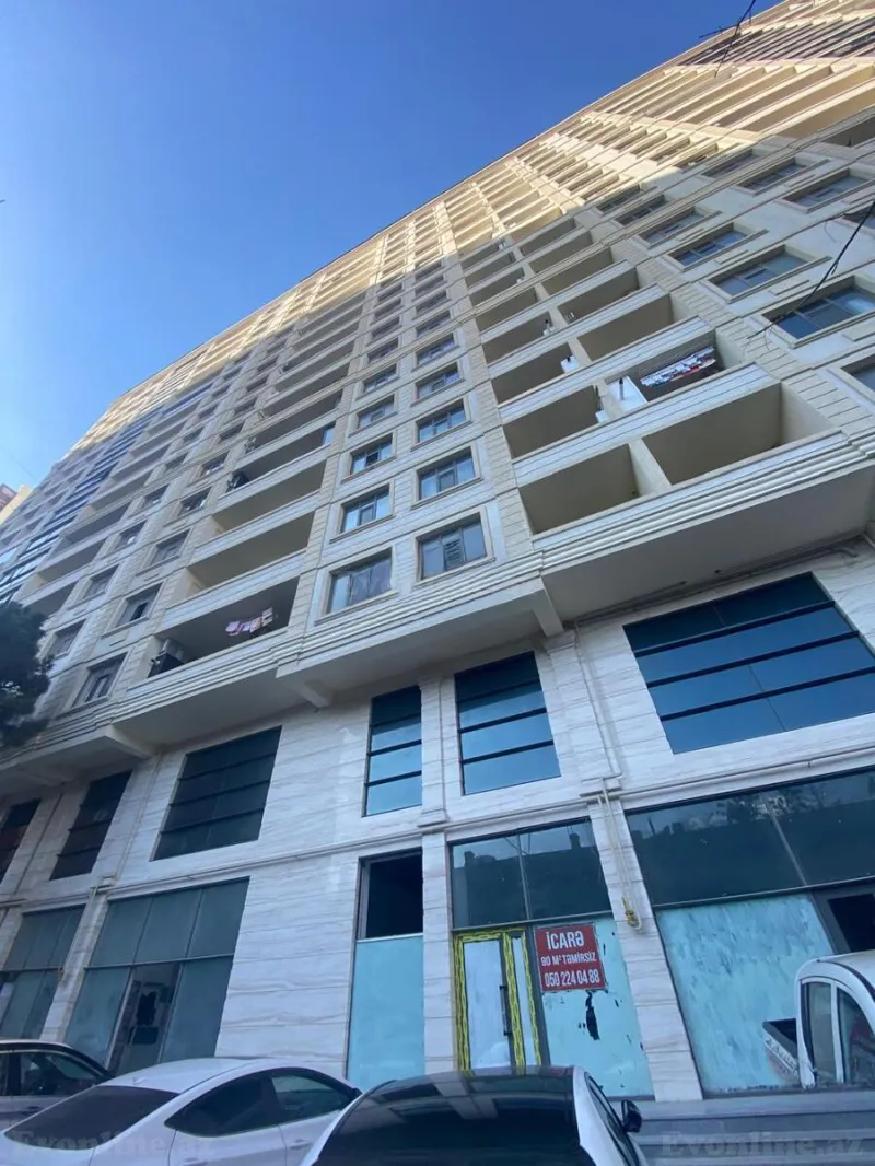 4 otaqlı Mənzil 175 m² Elmlər Akademiyası m. Satılır