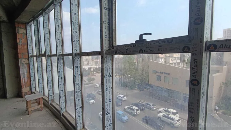 Satılır 4 otaqlı Mənzil Yeni tikili 201 m² Elmlər Akademiyası m. - şəkil 6