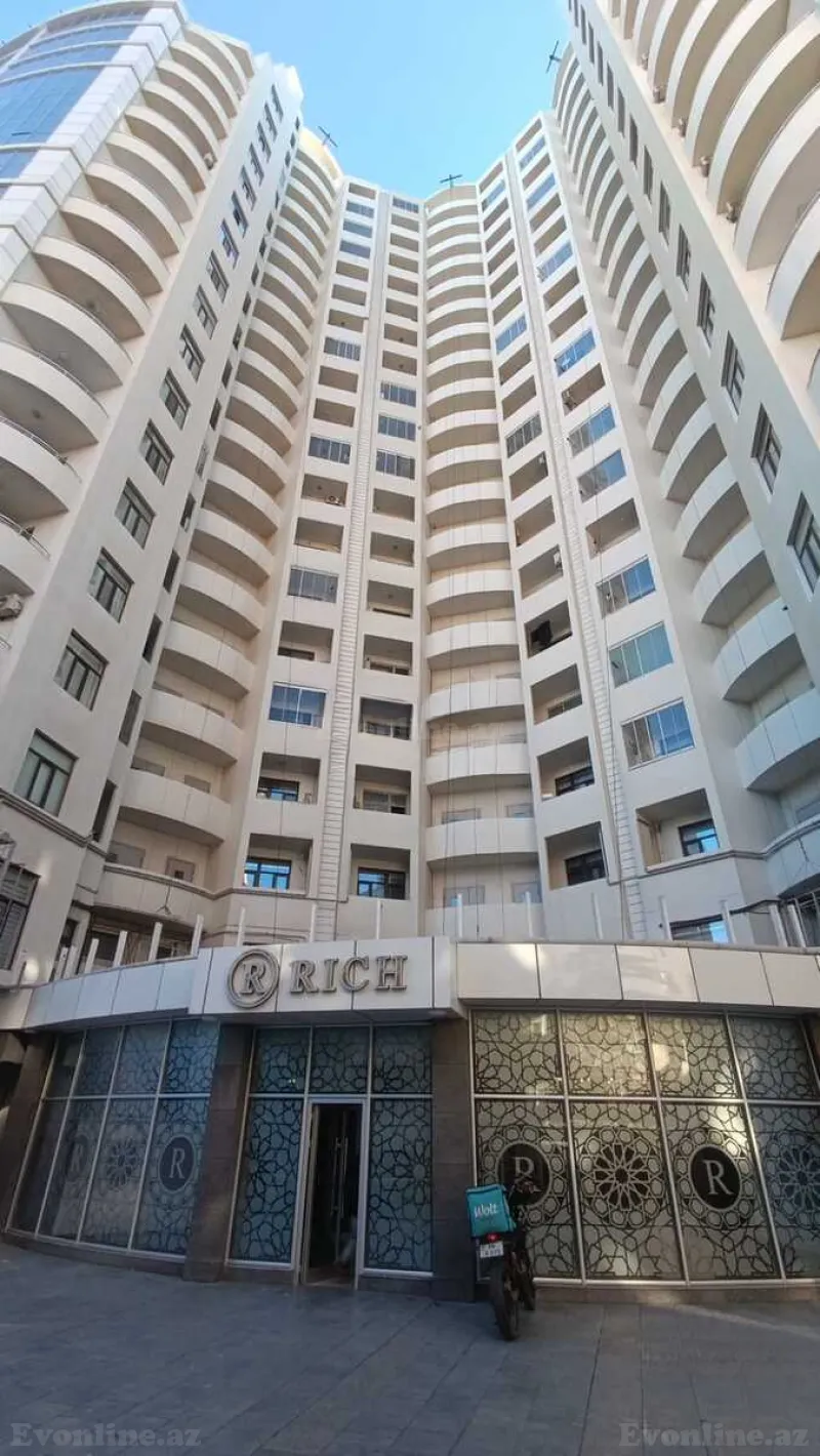 Satılır 4 otaqlı Mənzil Yeni tikili 201 m² Elmlər Akademiyası m. - şəkil 12