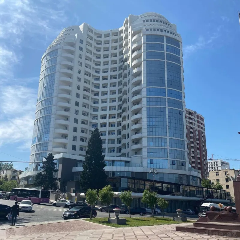 Satılır 4 otaqlı Mənzil Yeni tikili 201 m² Elmlər Akademiyası m. - şəkil 14