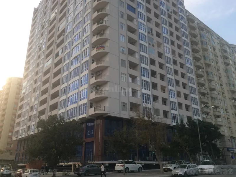 3 otaqlı Mənzil 166 m² Xətai r. Satılır